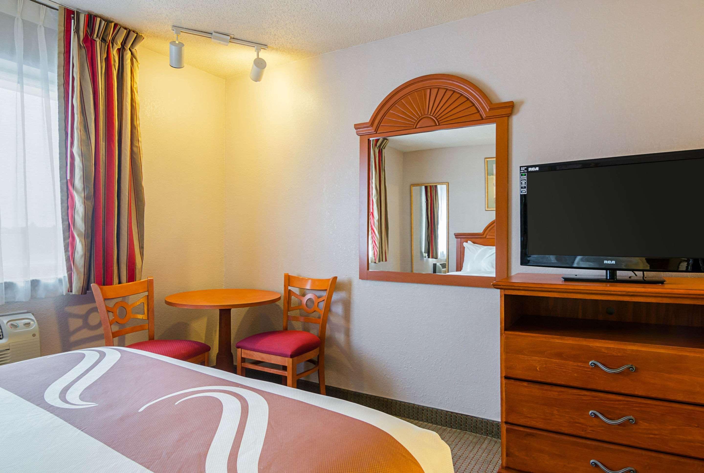 Quality Inn Sidney I-80 Eksteriør billede